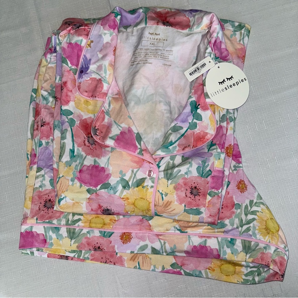 Little Sleepies NWT Watercolor Meadow Women’s Pajama Set NWT XXL